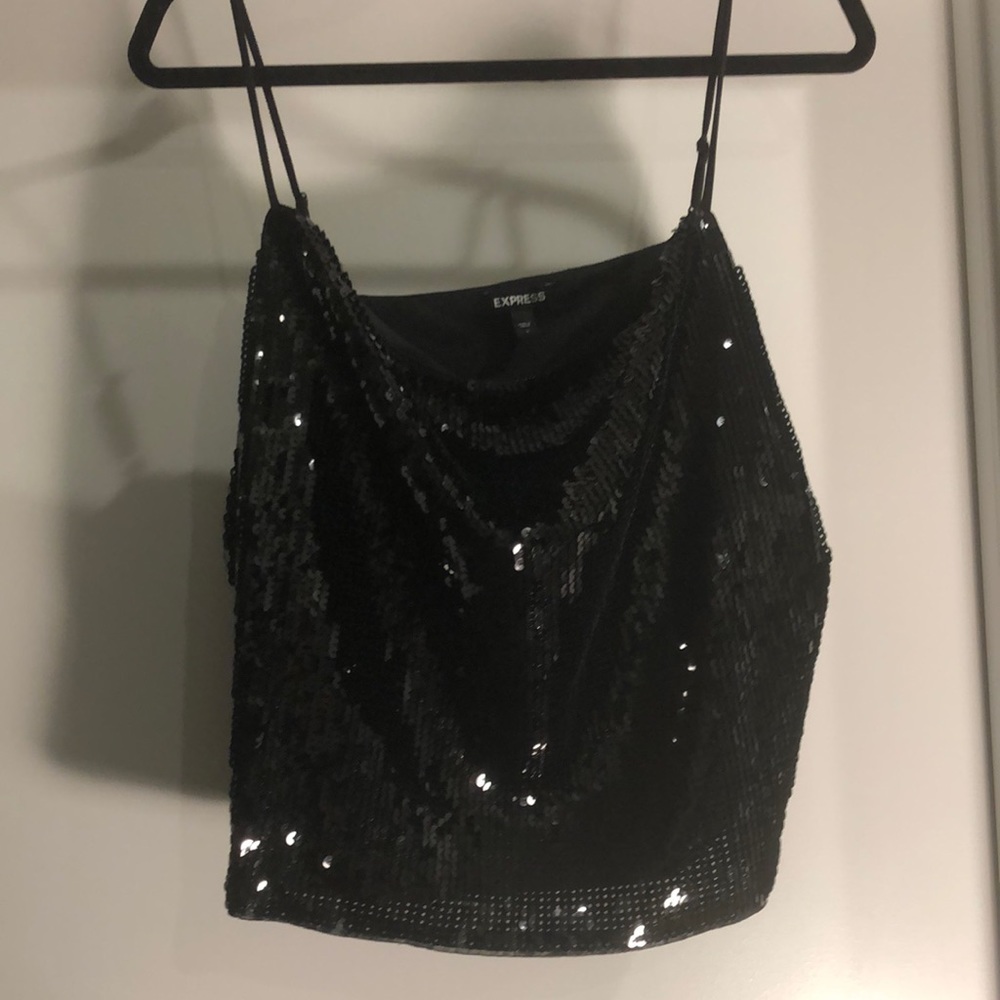Sparkly black crop top with a scoop neck
